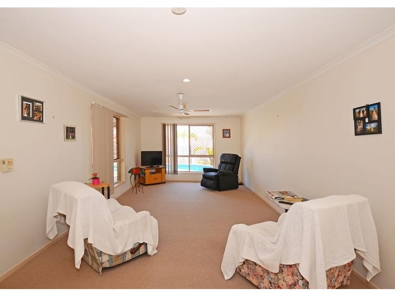 38 Bunker Avenue, Urraween QLD 4655
