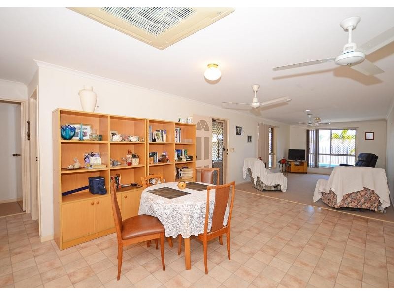 38 Bunker Avenue, Urraween QLD 4655