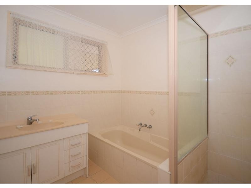 38 Bunker Avenue, Urraween QLD 4655