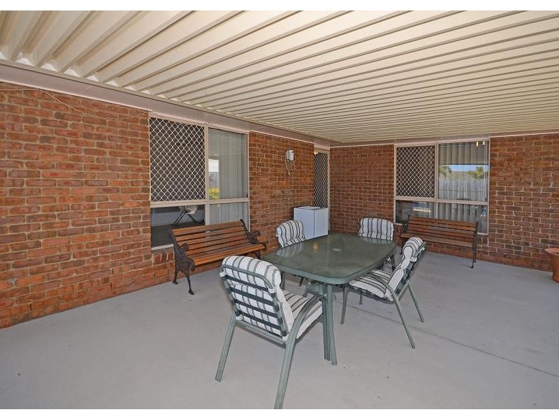 38 Bunker Avenue, Urraween QLD 4655