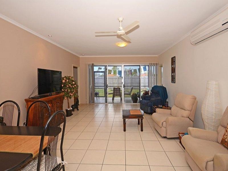 9, 230 Pulgul Street, Urangan QLD 4655