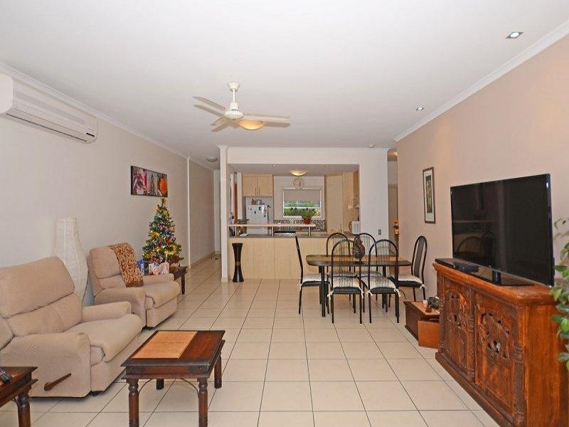 9, 230 Pulgul Street, Urangan QLD 4655