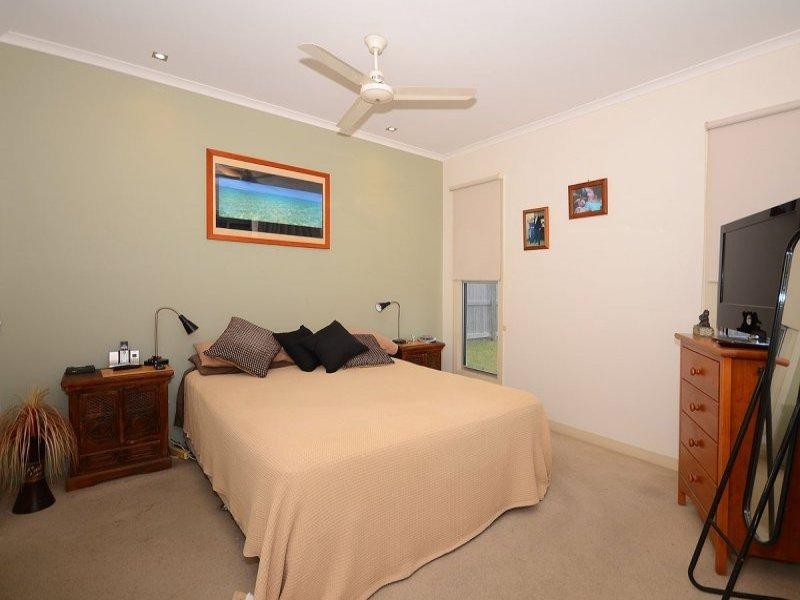 9, 230 Pulgul Street, Urangan QLD 4655