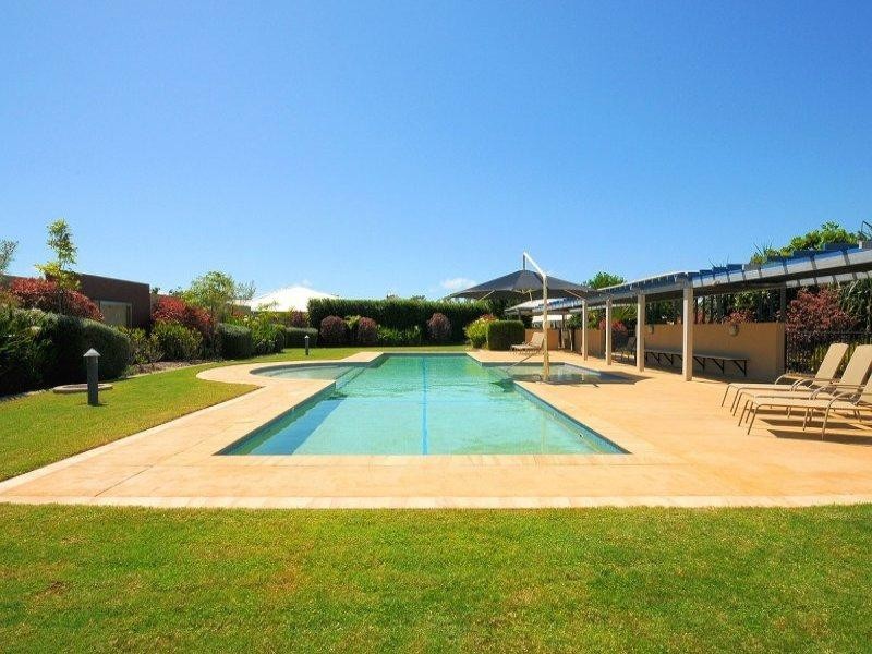 9, 230 Pulgul Street, Urangan QLD 4655