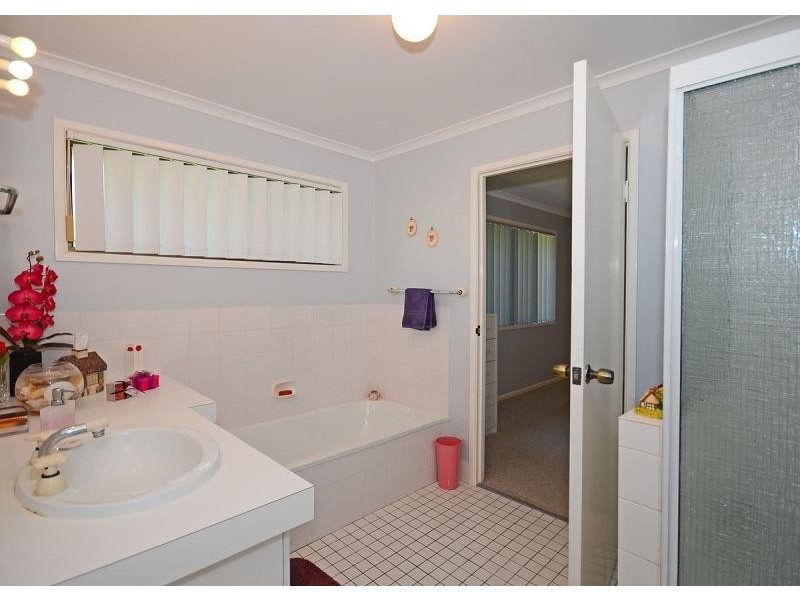 28 Parkway Drive, Scarness QLD 4655