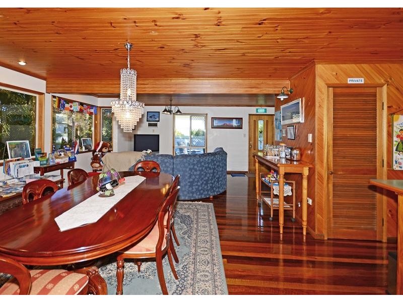 180a Cypress Street, Urangan QLD 4655