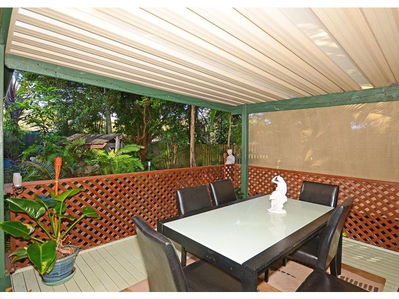 180a Cypress Street, Urangan QLD 4655