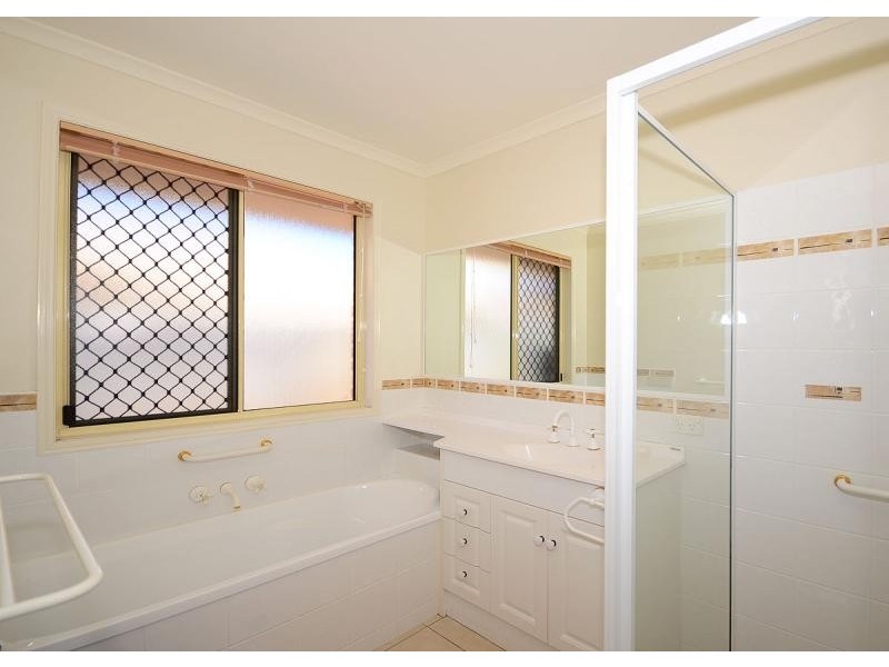9 Glengarry Court, Kawungan QLD 4655