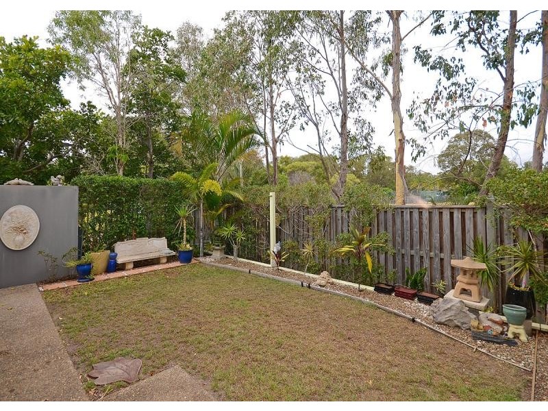 10,68 Pulgul Street, Urangan QLD 4655