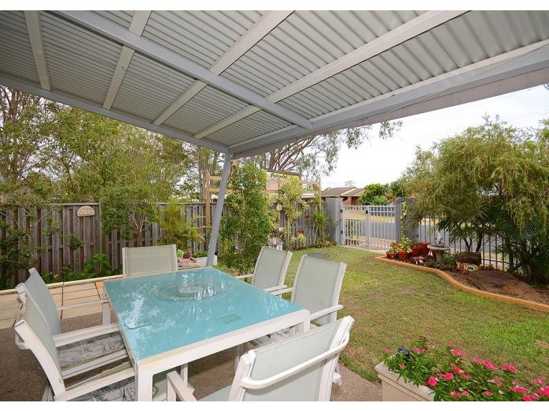 10,68 Pulgul Street, Urangan QLD 4655