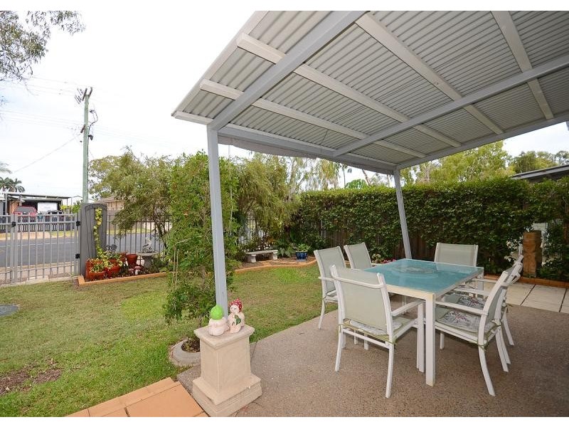 10,68 Pulgul Street, Urangan QLD 4655