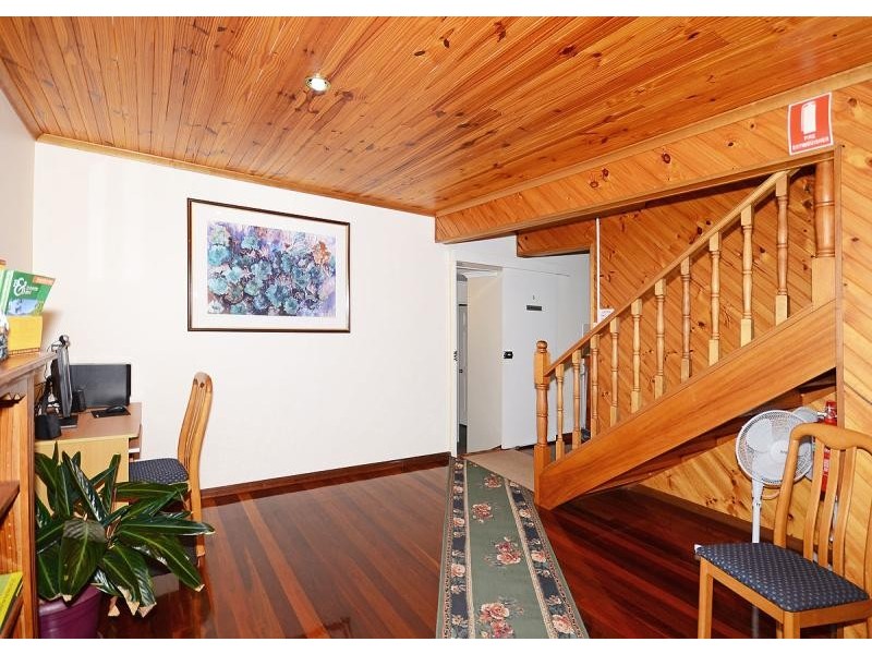 180a Cypress  Street, Urangan QLD 4655