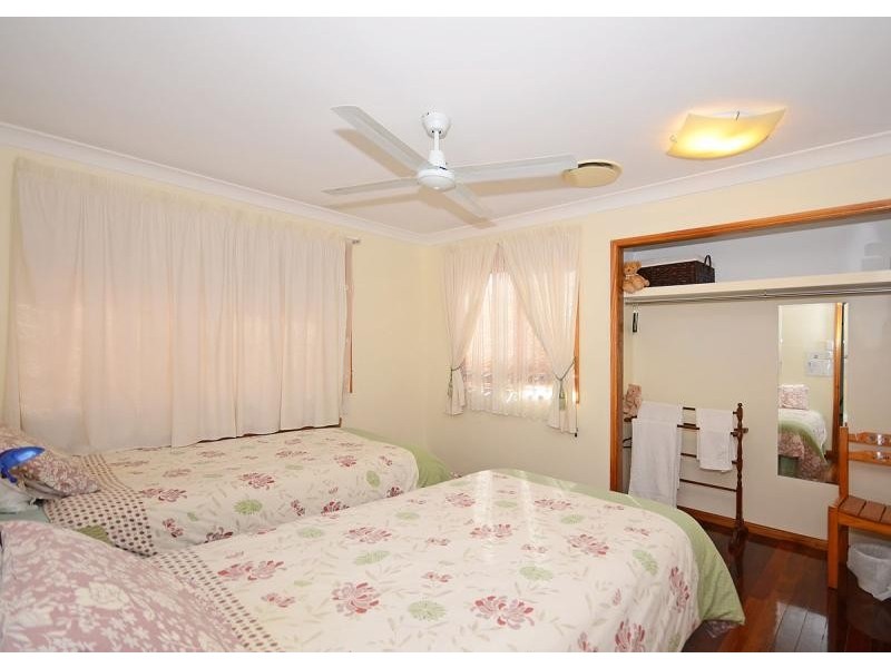 180a Cypress  Street, Urangan QLD 4655