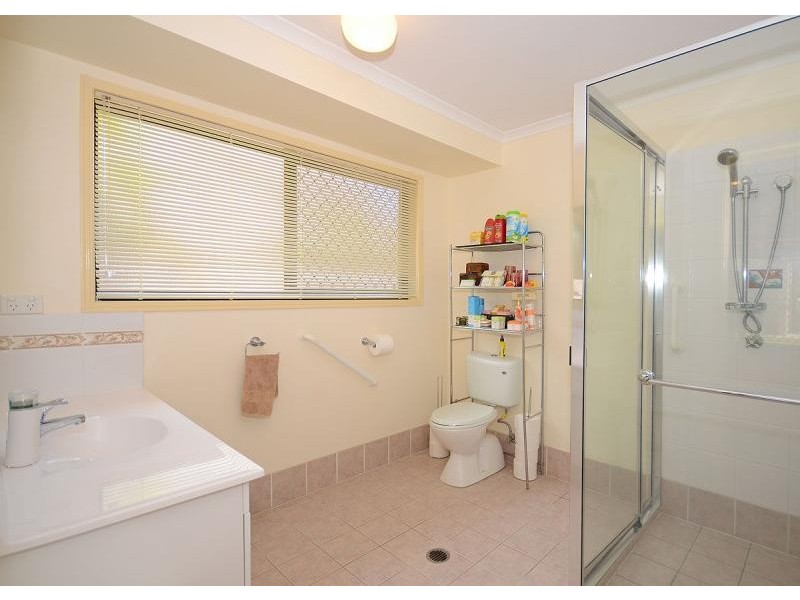 3 Oriole Court, Eli Waters QLD 4655