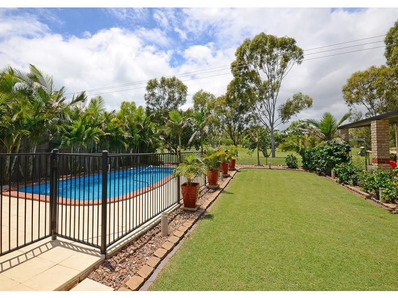 3 Oriole Court, Eli Waters QLD 4655