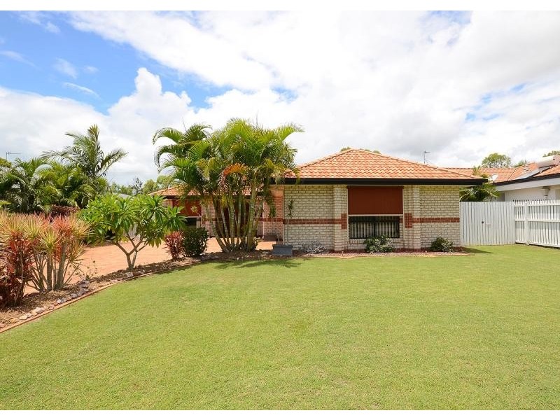 3 Oriole Court, Eli Waters QLD 4655
