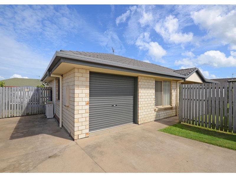 2/107 Nissen Street, Urraween QLD 4655