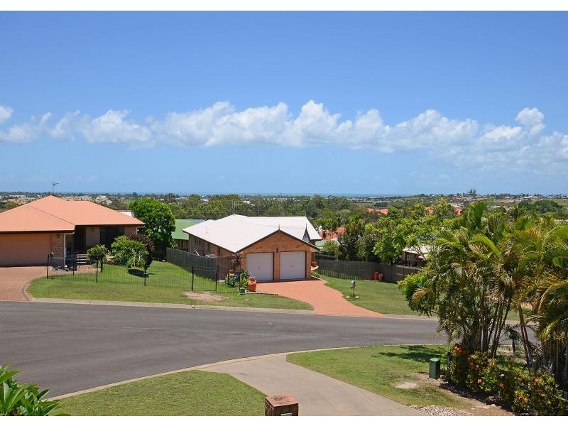 8 Nicholson Court, Urraween QLD 4655