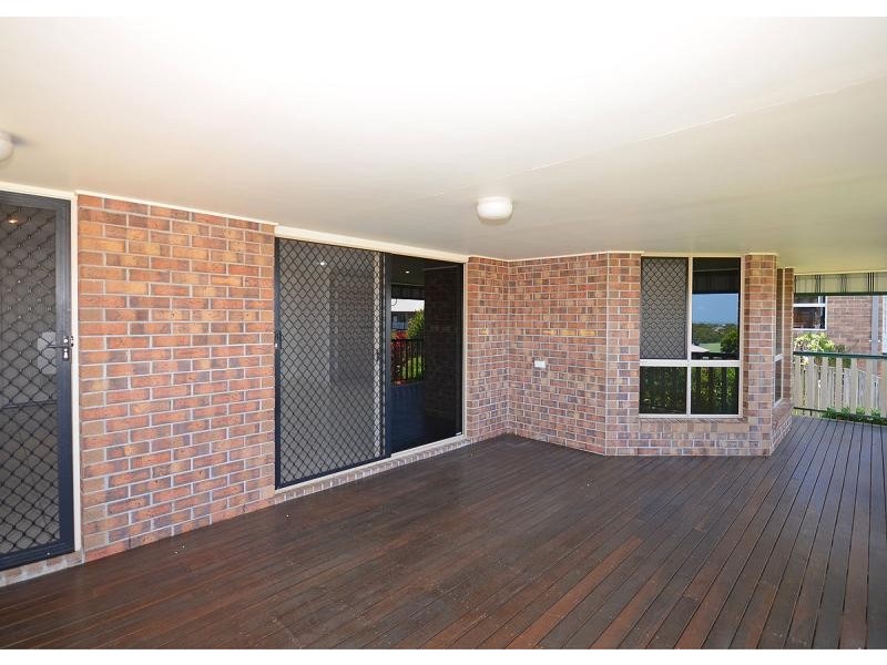 8 Nicholson Court, Urraween QLD 4655