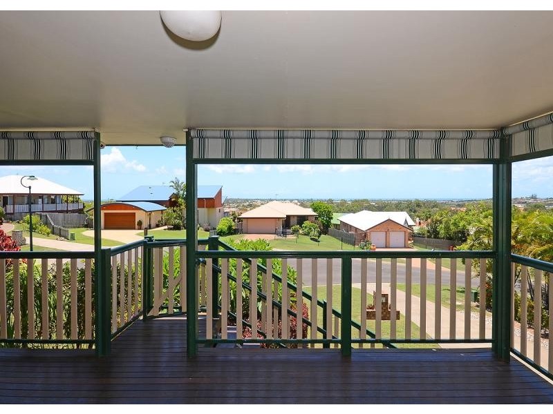 8 Nicholson Court, Urraween QLD 4655