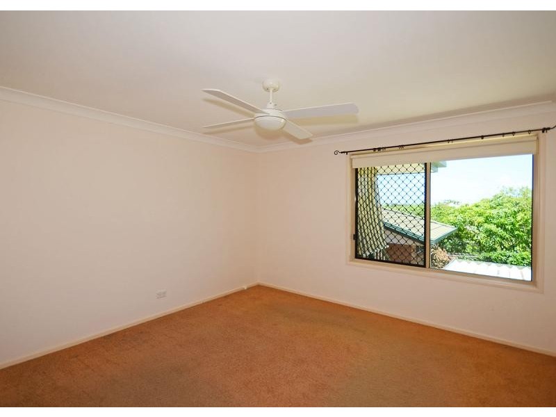 8 Nicholson Court, Urraween QLD 4655