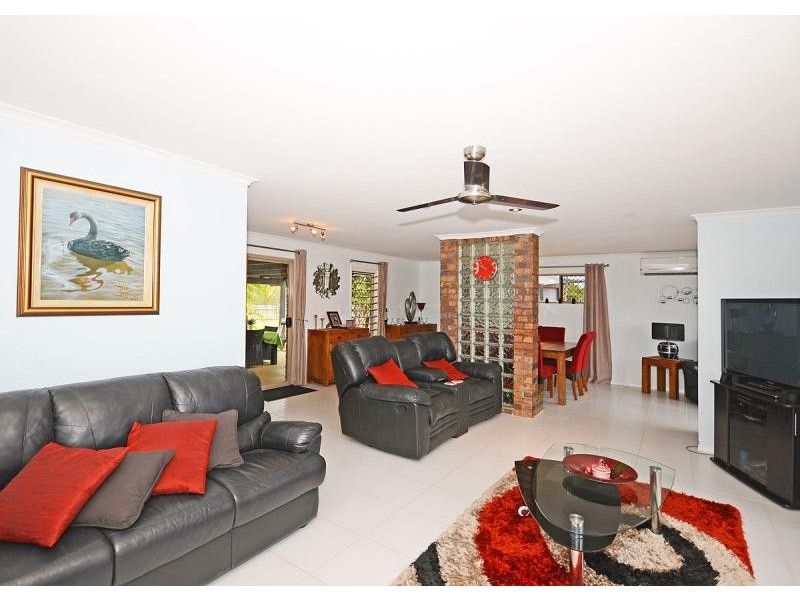 26 Wattlebird  Lane, Eli Waters QLD 4655