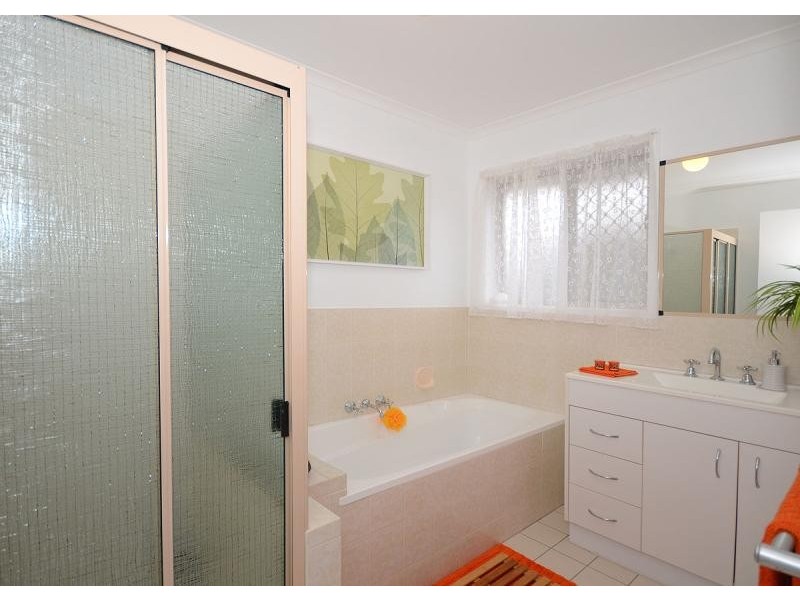 26 Wattlebird  Lane, Eli Waters QLD 4655