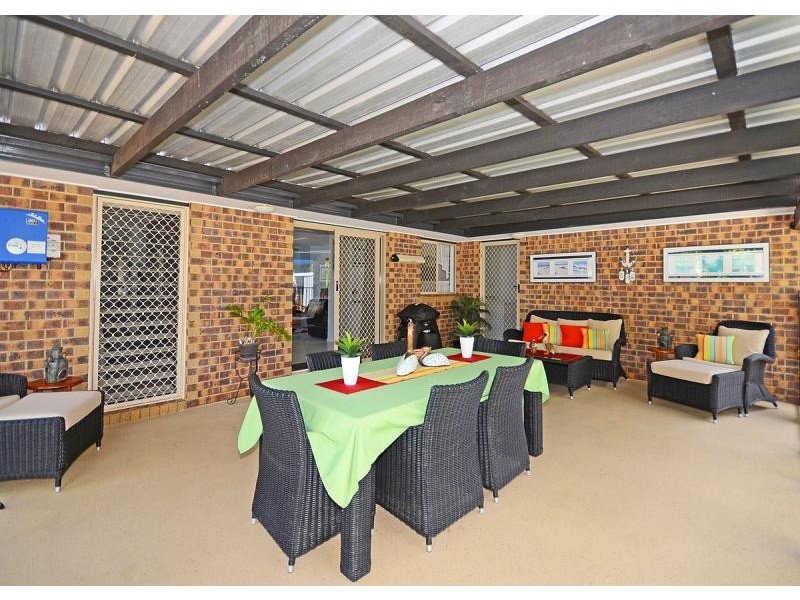 26 Wattlebird  Lane, Eli Waters QLD 4655