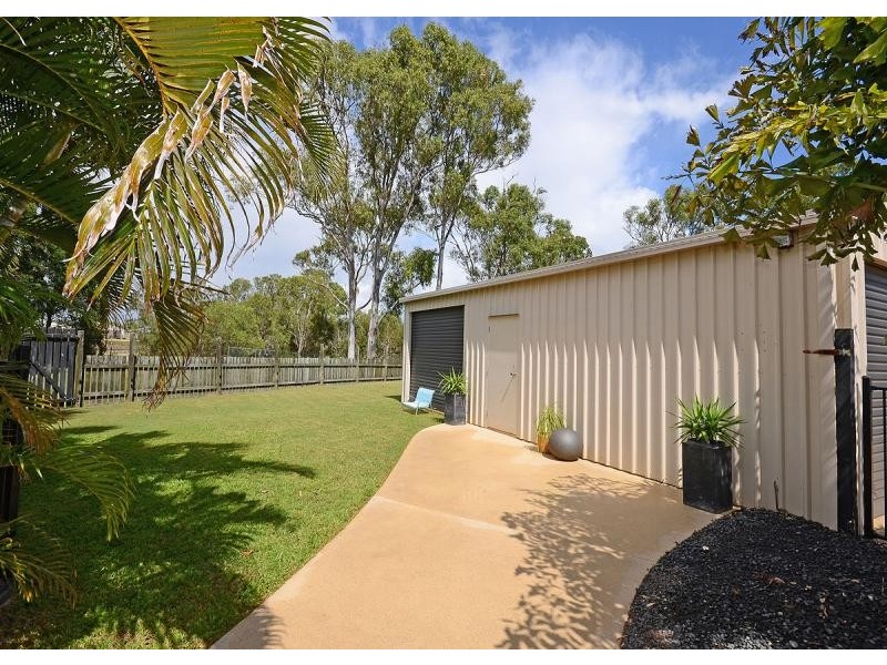 26 Wattlebird  Lane, Eli Waters QLD 4655