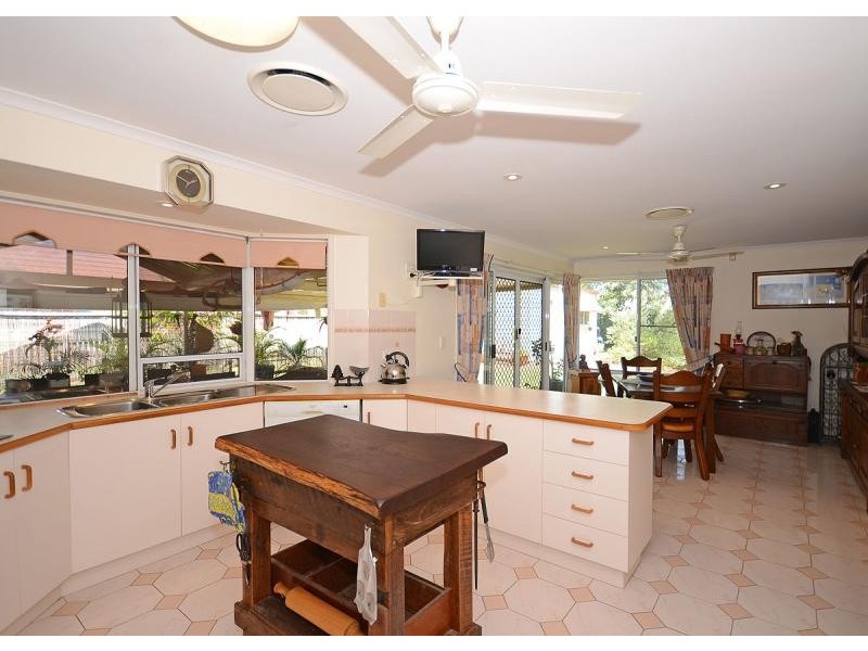 3 Whimbrel Grove, Eli Waters QLD 4655