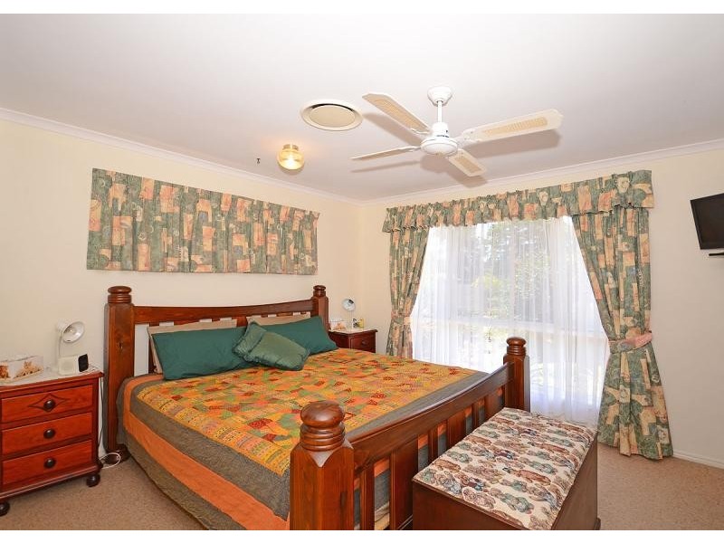 3 Whimbrel Grove, Eli Waters QLD 4655