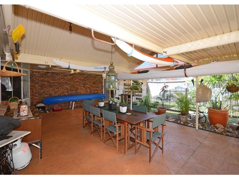 3 Whimbrel Grove, Eli Waters QLD 4655