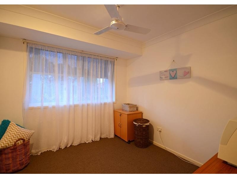 2 Faraday  Court, Urraween QLD 4655