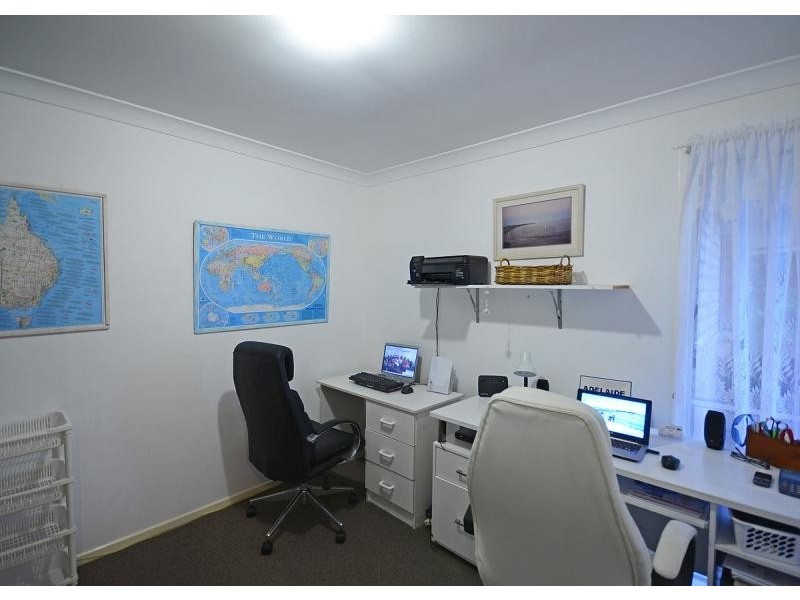 2 Faraday  Court, Urraween QLD 4655