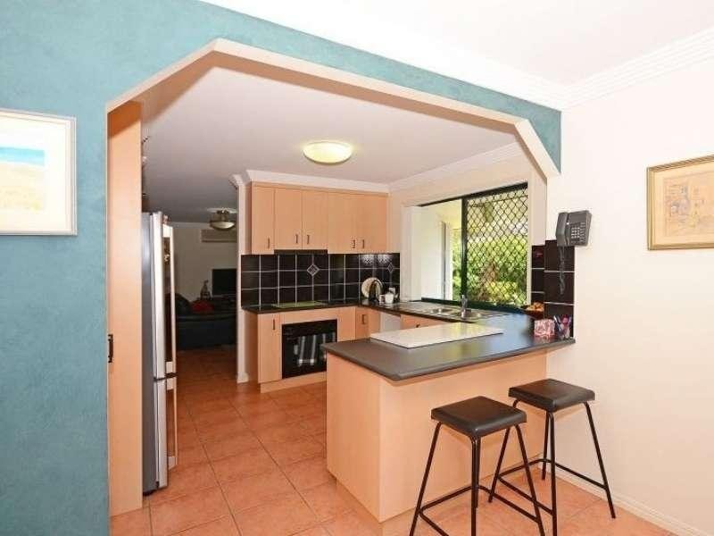 2 Macbel Court, Torquay QLD 4655