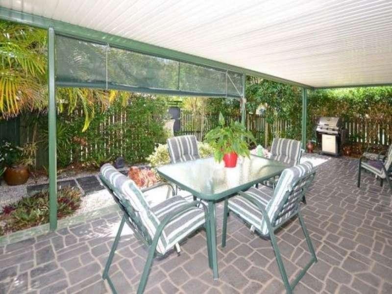 2 Macbel Court, Torquay QLD 4655