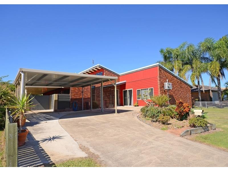 36 Hansen Street, Urangan QLD 4655