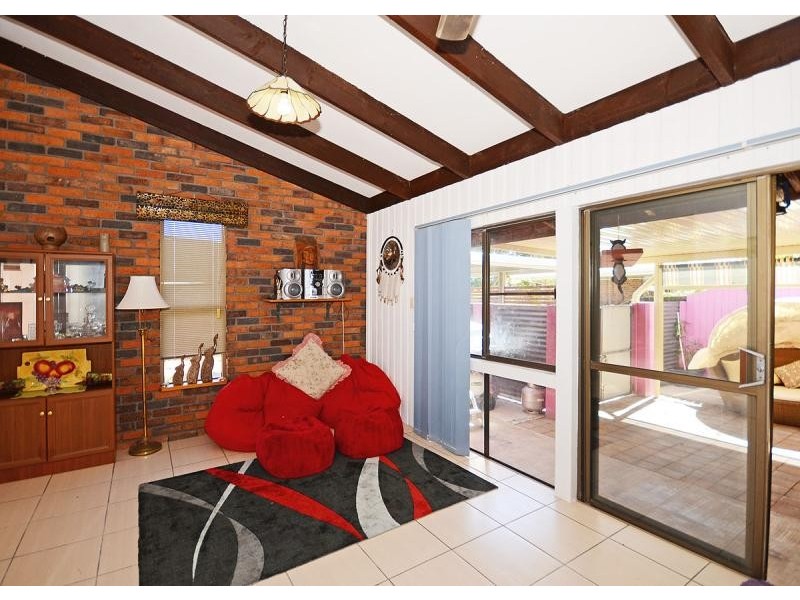 36 Hansen Street, Urangan QLD 4655