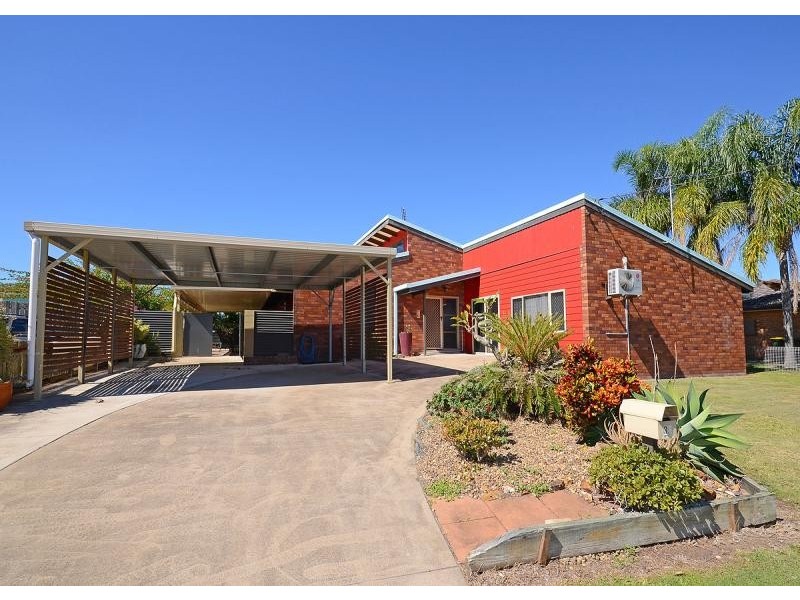 36 Hansen Street, Urangan QLD 4655