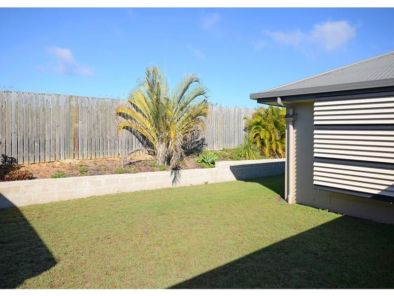12 Parklink West Avenue, Wondunna QLD 4655