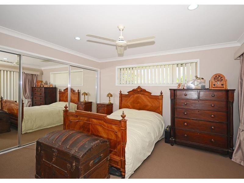 10 Santa Maria  Avenue, Urraween QLD 4655