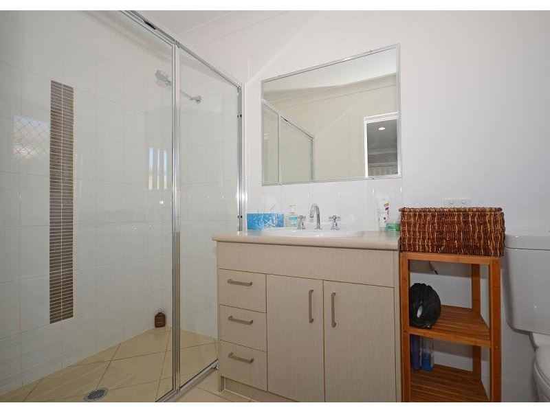 10 Santa Maria  Avenue, Urraween QLD 4655