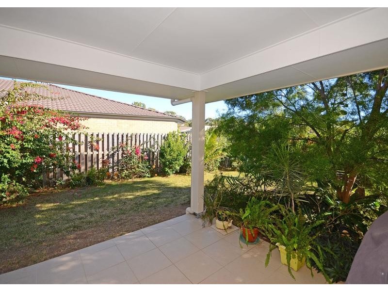 10 Santa Maria  Avenue, Urraween QLD 4655
