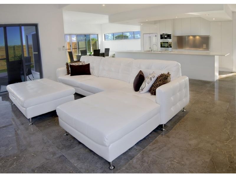 18 Davis Drive, Kawungan QLD 4655