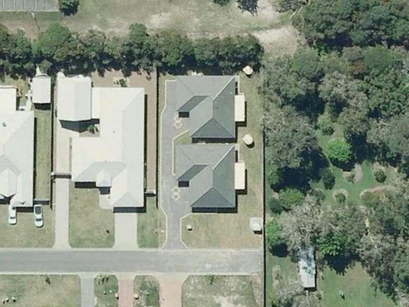 10 Daintree Drive, Urangan QLD 4655