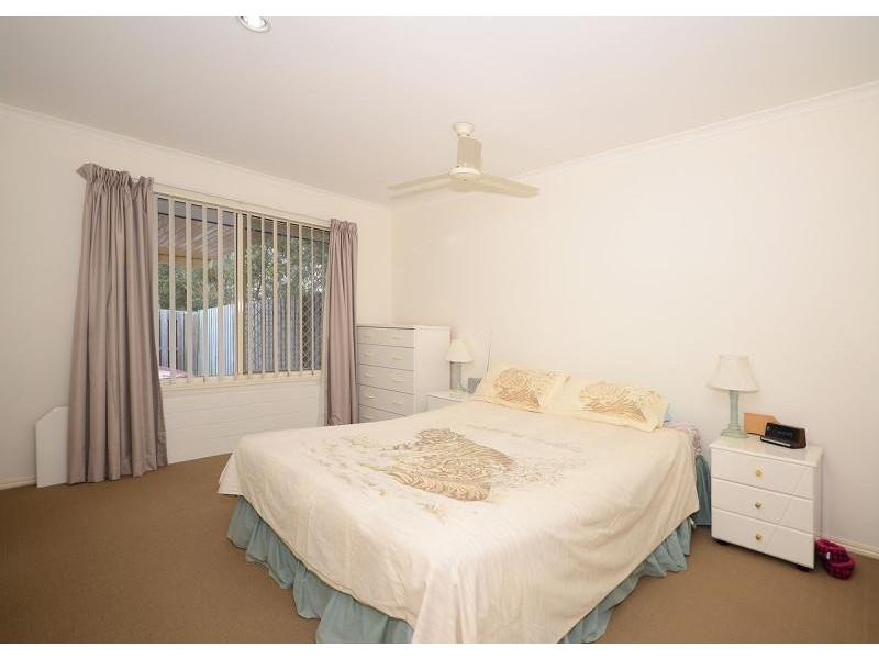 10 Daintree Drive, Urangan QLD 4655