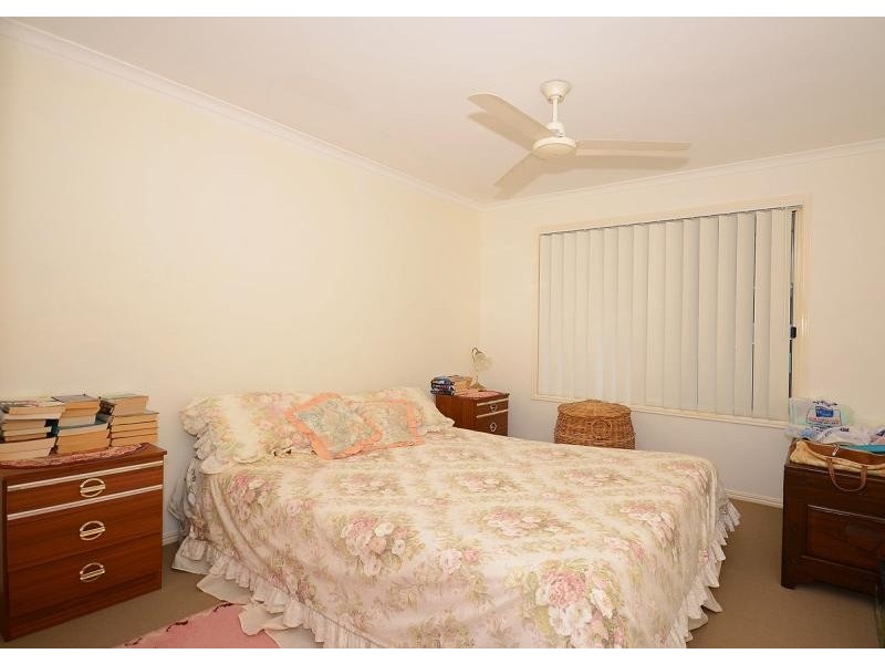 10 Daintree Drive, Urangan QLD 4655