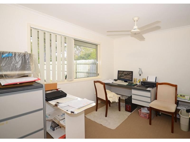 10 Daintree Drive, Urangan QLD 4655