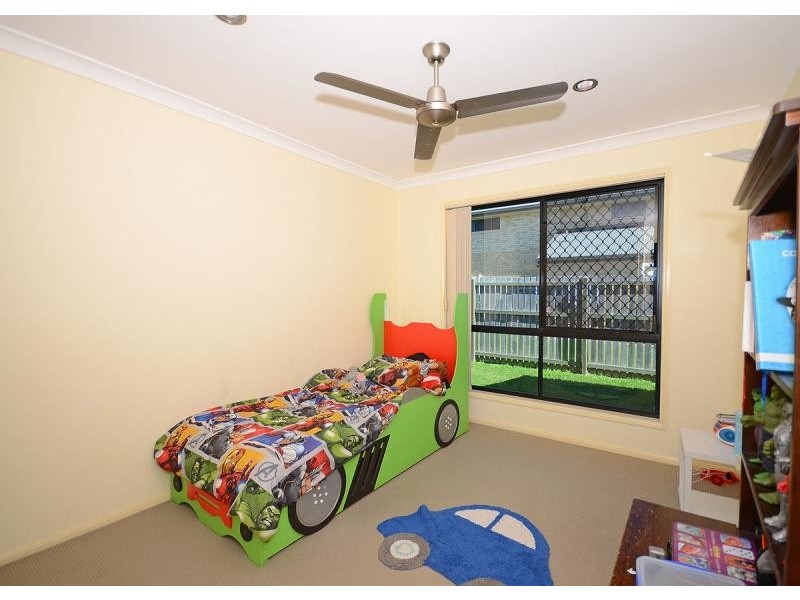9 Adam Court, Urangan QLD 4655