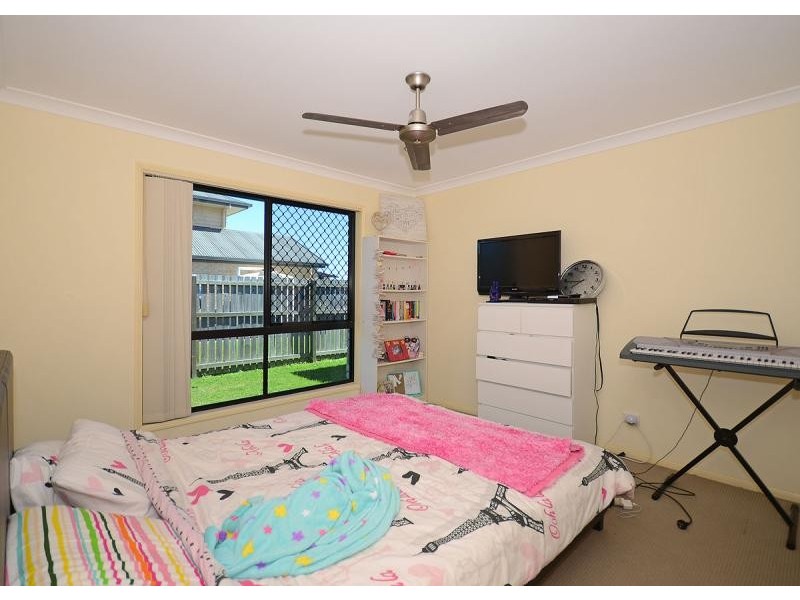 9 Adam Court, Urangan QLD 4655